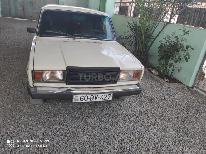 LADA (VAZ) 2107 2000, 15,000 km - 1.5 l - Yevlax