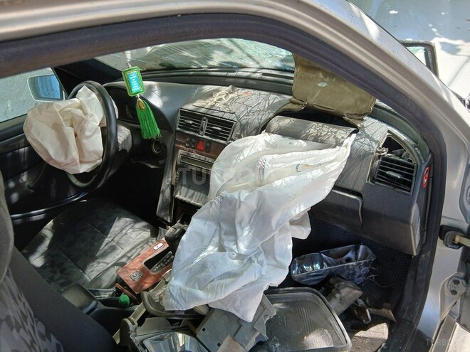 Mercedes C 200 1997, 450,000 km - 2.0 л - Bakı