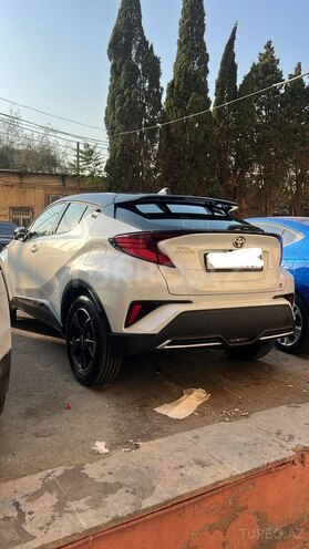 Toyota C-HR 2022, 9,800 km - 1.2 l - Bakı