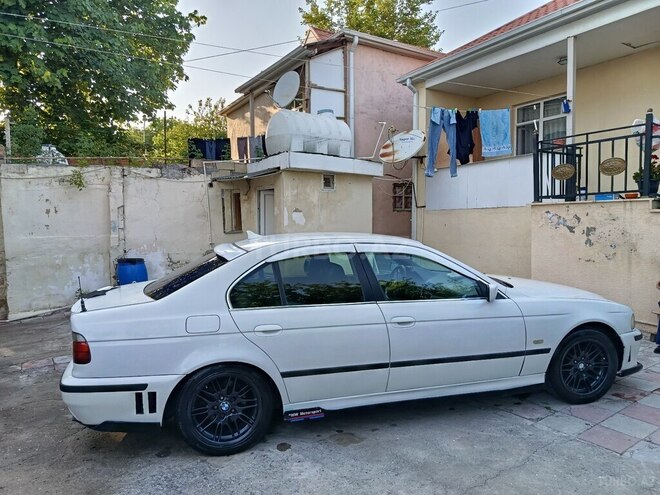 BMW 523 1998, 220,000 km - 2.5 l - Şamaxı