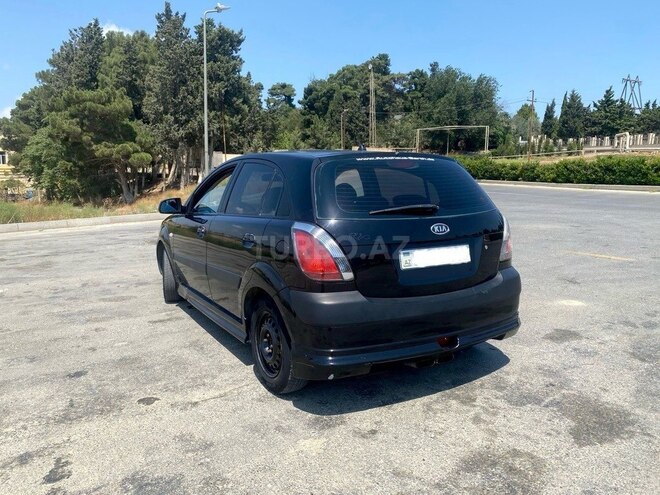 Kia Rio 2006, 260,000 km - 1.4 л - Bakı