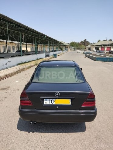 Mercedes C 220 1995, 300,000 km - 2.2 l - Neftçala