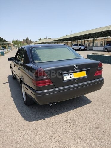 Mercedes C 220 1995, 300,000 km - 2.2 l - Neftçala