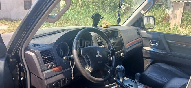 Mitsubishi Pajero 2008, 230,000 km - 3.0 l - Bakı