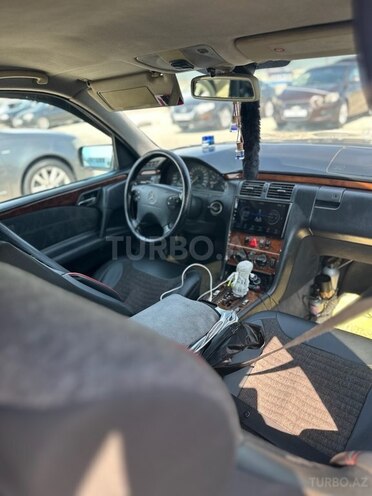 Mercedes E 220 1998, 700,000 km - 2.2 l - Bakı