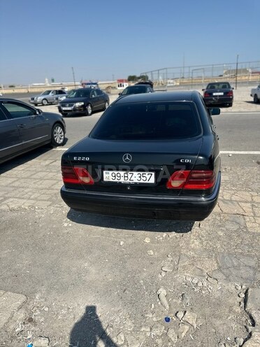 Mercedes E 220 1998, 700,000 km - 2.2 l - Bakı