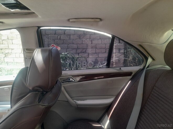 Mercedes C 240 2001, 176,000 km - 2.6 л - Bakı