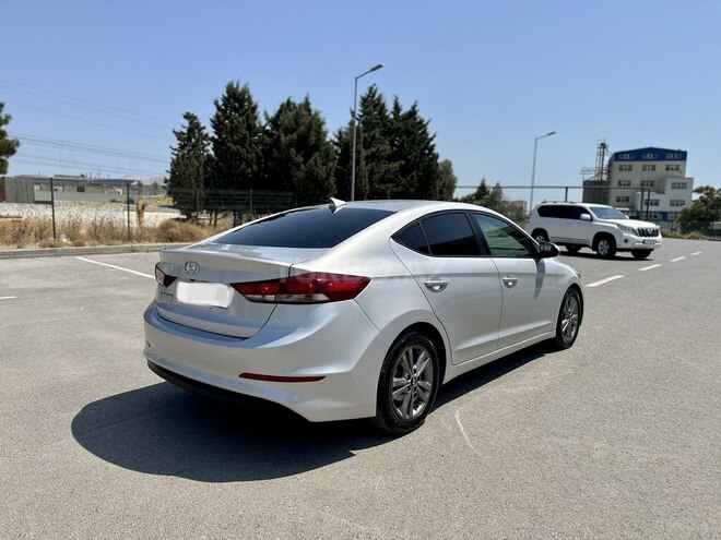 Hyundai Elantra 2018, 156,000 km - 2.0 l - Bakı