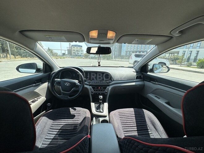 Hyundai Elantra 2018, 156,000 km - 2.0 l - Bakı
