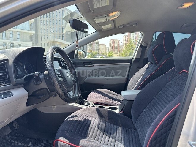 Hyundai Elantra 2018, 156,000 km - 2.0 l - Bakı