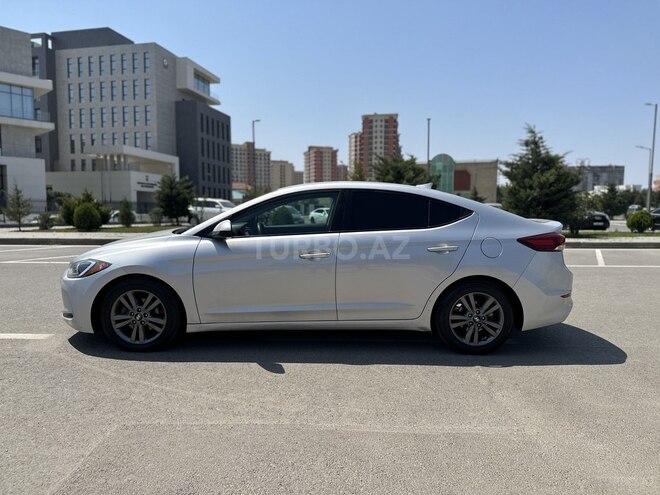 Hyundai Elantra 2018, 156,000 km - 2.0 l - Bakı