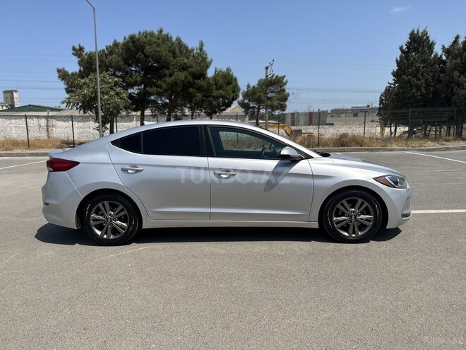 Hyundai Elantra 2018, 156,000 km - 2.0 l - Bakı