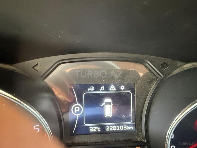Kia Carnival 2016, 228,103 km - 2.2 l - Bakı