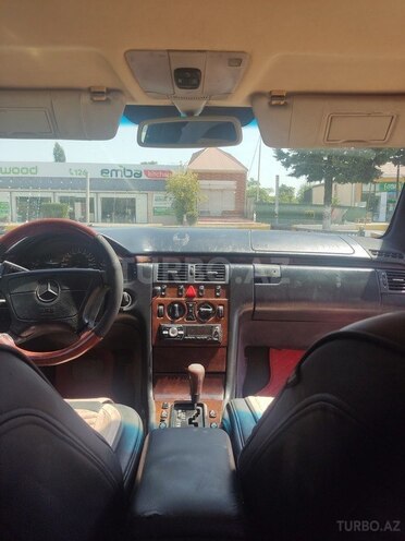 Mercedes E 230 1997, 343,544 km - 2.3 l - Bakı