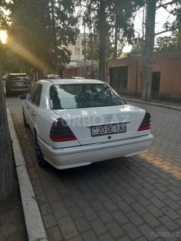 Mercedes C 240 2000, 245,632 km - 2.4 л - Gəncə