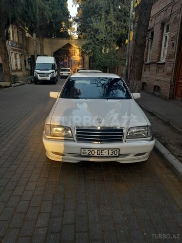 Mercedes C 240 2000, 245,632 km - 2.4 л - Gəncə