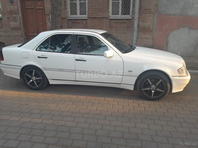 Mercedes C 240 2000, 245,632 km - 2.4 л - Gəncə