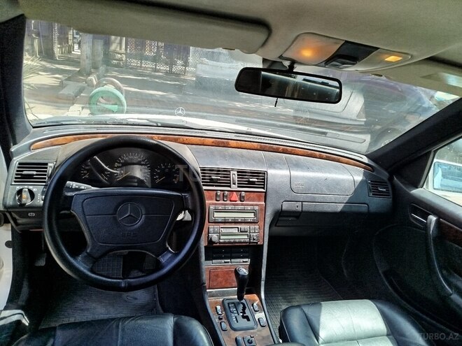 Mercedes C 240 2000, 245,632 km - 2.4 л - Gəncə