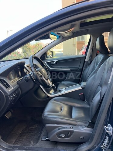 Volvo XC60-12
