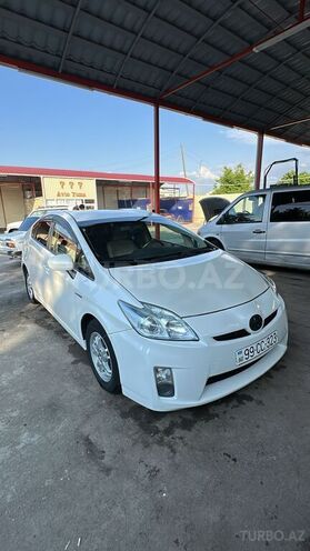 Toyota Prius 2010, 200,000 km - 1.8 l - Tovuz