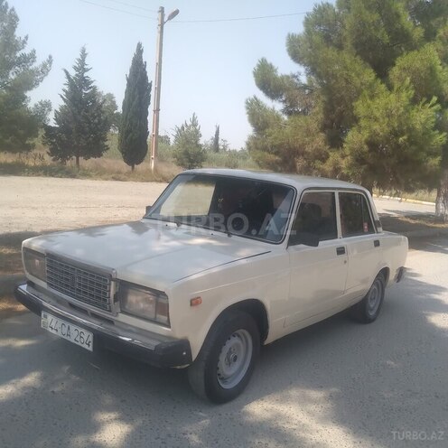 LADA (VAZ) 2107 1995, 34,800 km - 1.5 l - Salyan