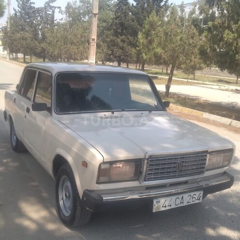 LADA (VAZ) 2107 1995, 34,800 km - 1.5 l - Salyan
