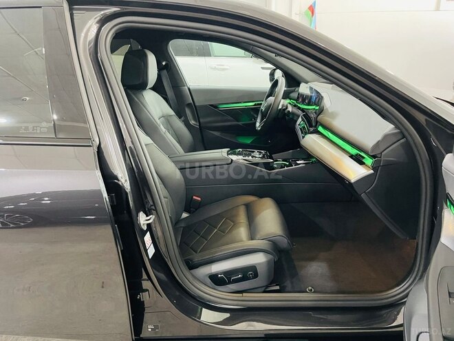BMW 530e 2024, 6,000 km - 2.0 l - Bakı