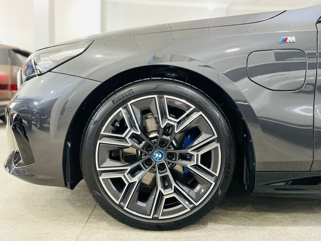 BMW 530e 2024, 6,000 km - 2.0 l - Bakı