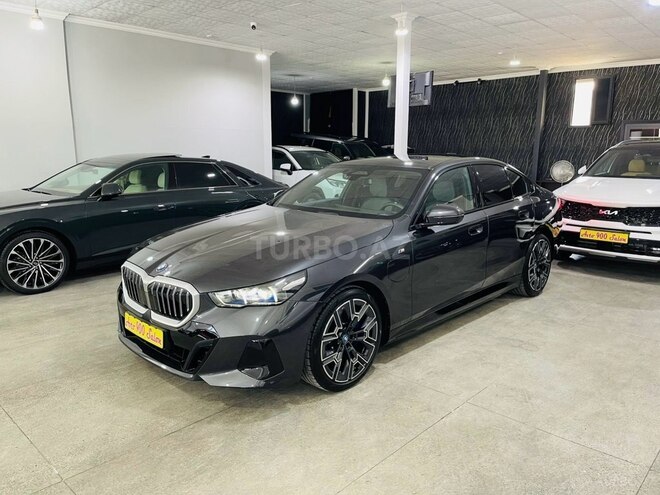 BMW 530e 2024, 6,000 km - 2.0 l - Bakı