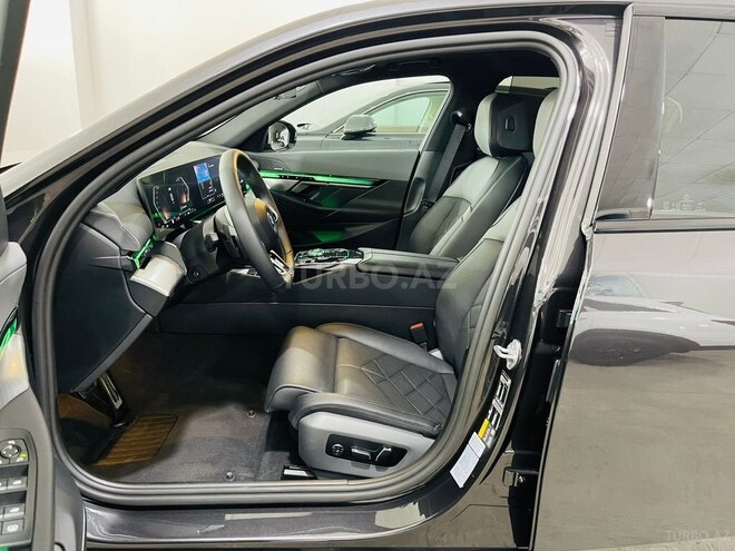 BMW 530e 2024, 6,000 km - 2.0 l - Bakı