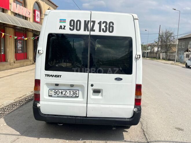 Ford Transit 2000, 207,999 km - 2.5 л - Quba