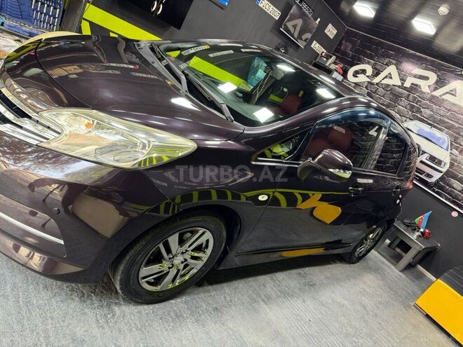 Nissan Note 2013, 108,000 km - 1.2 l - Bakı