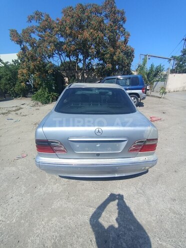 Mercedes C 200 2000, 250,000 km - 2.2 l - Bakı