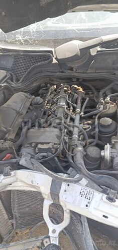 Mercedes C 200 2000, 250,000 km - 2.2 l - Bakı