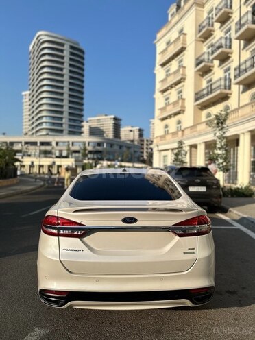 Ford Fusion (North America) 2016, 200,000 km - 2.0 л - Bakı