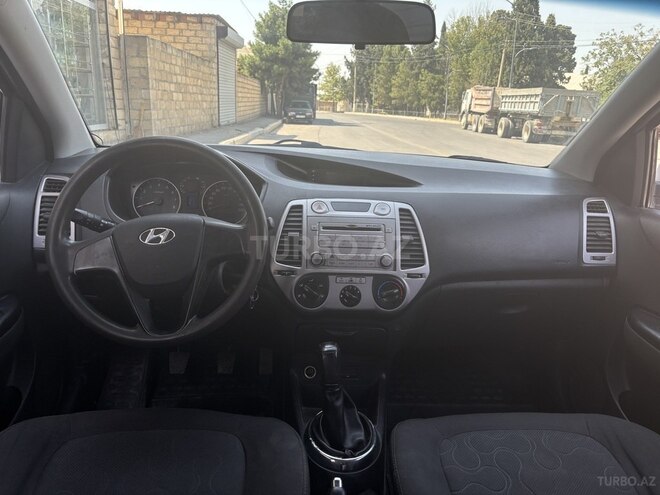 Hyundai i20 2011, 239,000 km - 1.4 l - Gəncə
