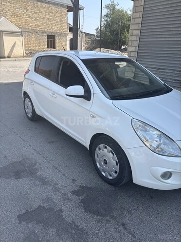 Hyundai i20 2011, 239,000 km - 1.4 l - Gəncə