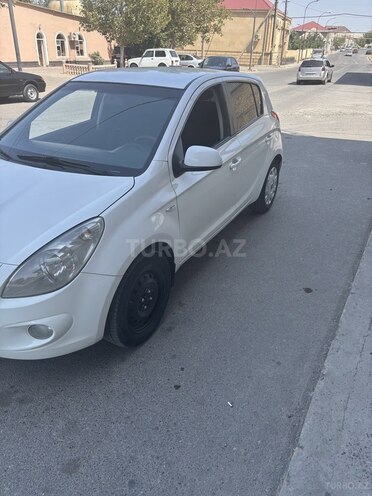 Hyundai i20 2011, 239,000 km - 1.4 l - Gəncə