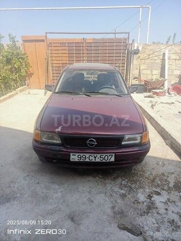 Opel Astra 1993, 680,000 km - 1.8 l - Bakı