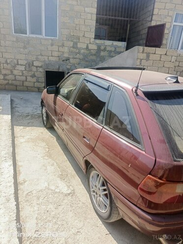 Opel Astra 1993, 680,000 km - 1.8 l - Bakı