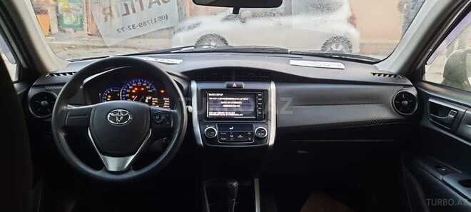 Toyota Corolla Fielder 2019, 85,000 km - 1.5 л - Bakı