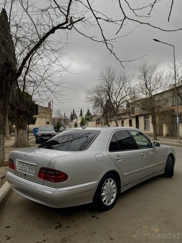 Mercedes E 240 2001, 333,241 km - 2.6 l - Gəncə