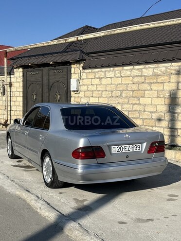 Mercedes E 240 2001, 333,241 km - 2.6 l - Gəncə