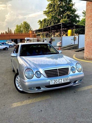 Mercedes E 240 2001, 333,241 km - 2.6 l - Gəncə