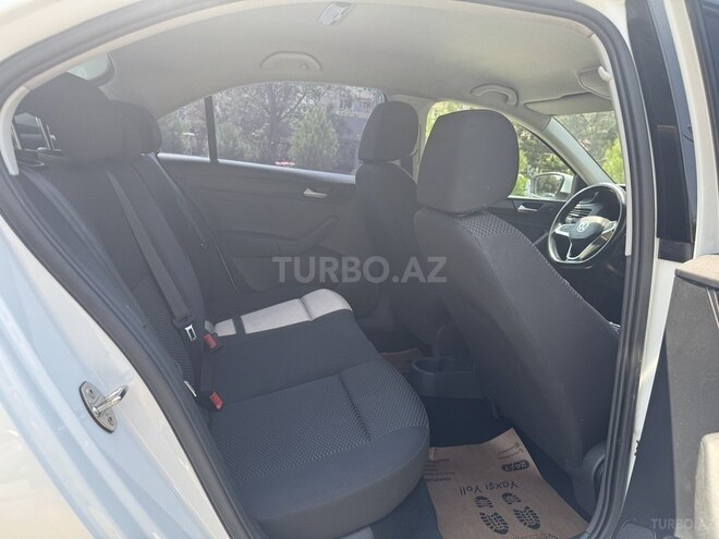 Volkswagen Polo 2020, 124,000 km - 1.6 л - Bakı