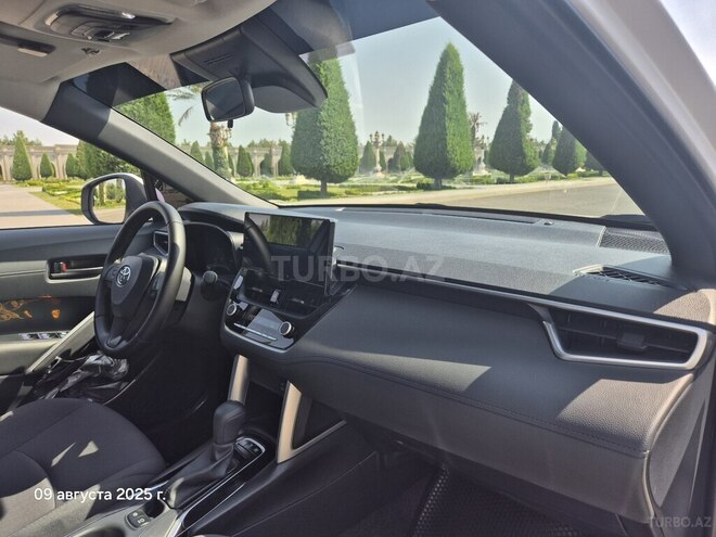 Toyota Corolla Cross 2024, 19,000 km - 2.0 л - Gəncə