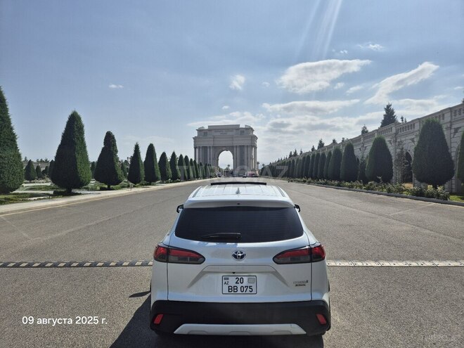 Toyota Corolla Cross 2024, 19,000 km - 2.0 л - Gəncə