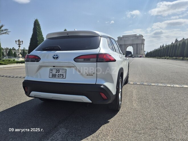 Toyota Corolla Cross 2024, 19,000 km - 2.0 л - Gəncə