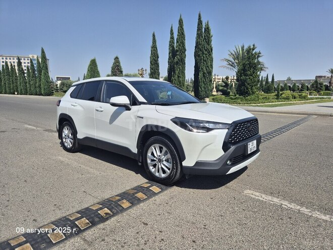Toyota Corolla Cross 2024, 19,000 km - 2.0 л - Gəncə
