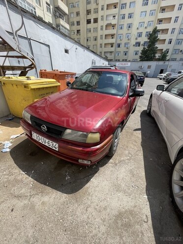 Opel Vectra 1994, 200,000 km - 2.0 l - Bakı